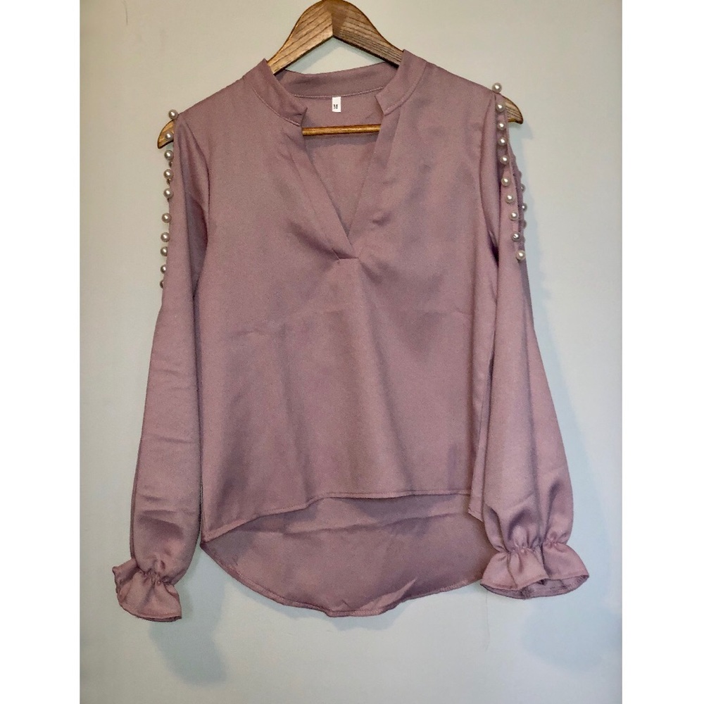 Purple blouse with pearl shoulders cutouts